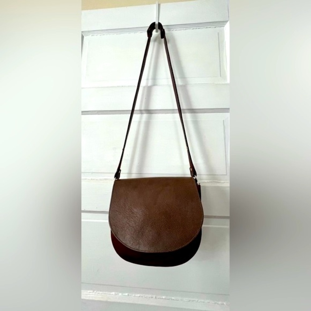 Closed Saddle Bag Two toned Burgundy Taupe